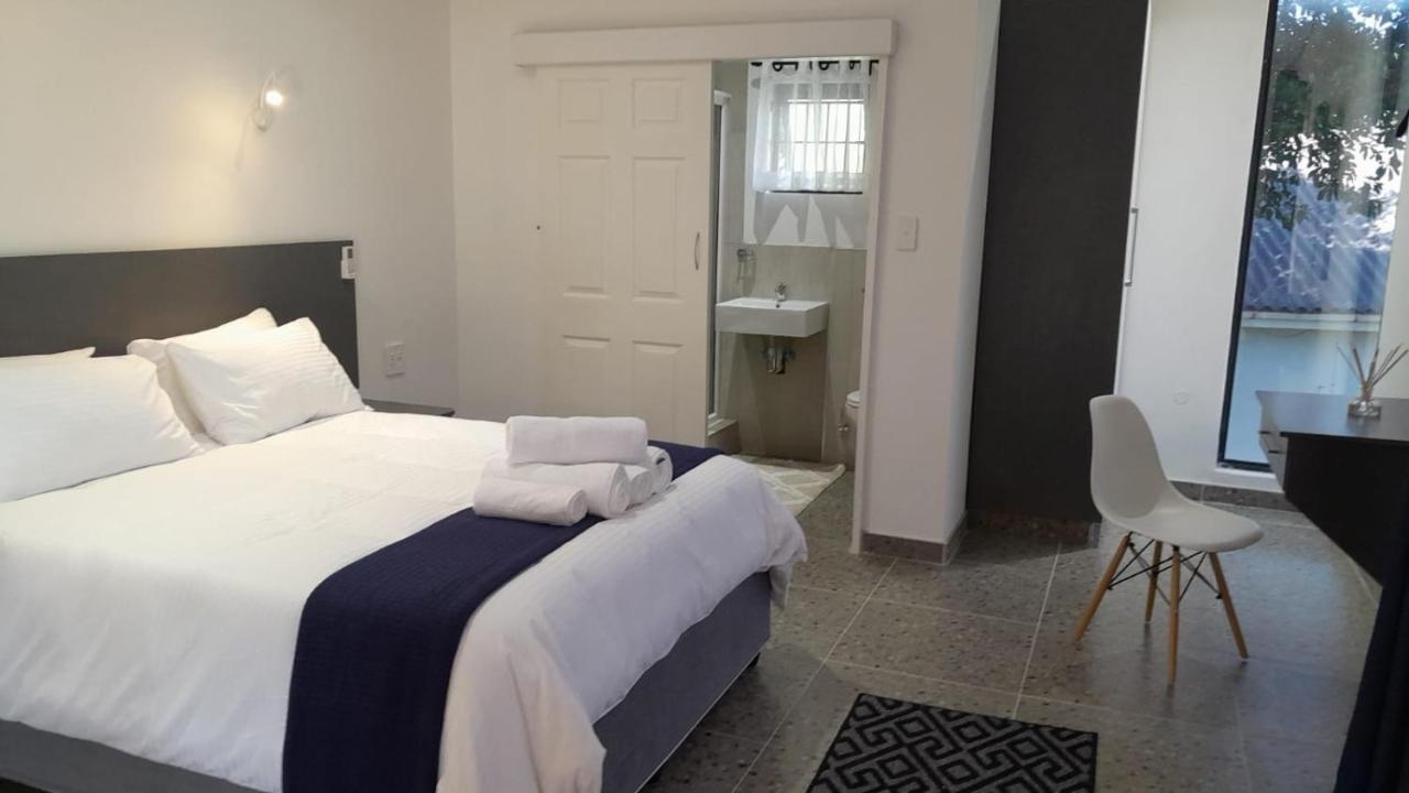 The Wishing Well Guest House Self-Catering Port Edward Bagian luar foto